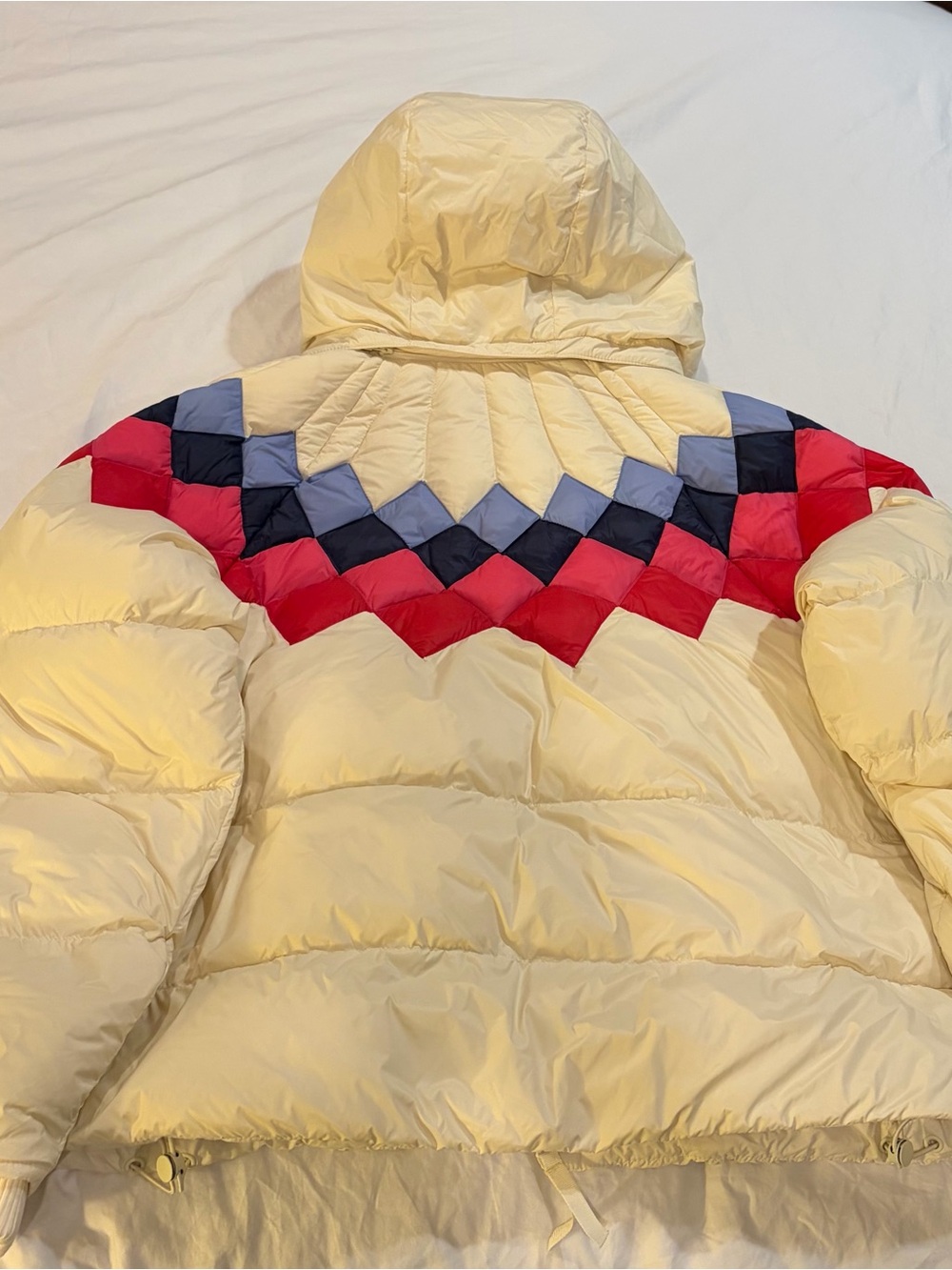 Marine Layer never worn puffer jacket - Picture 3 of 6